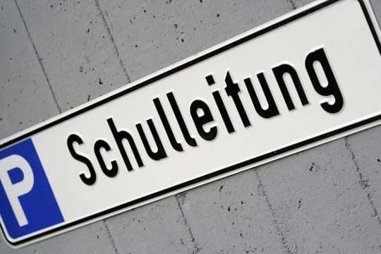 Wo die Rektoren fehlen, werden in der Regel Lehrkräfte kommissarisch als Chefs eingesetzt.