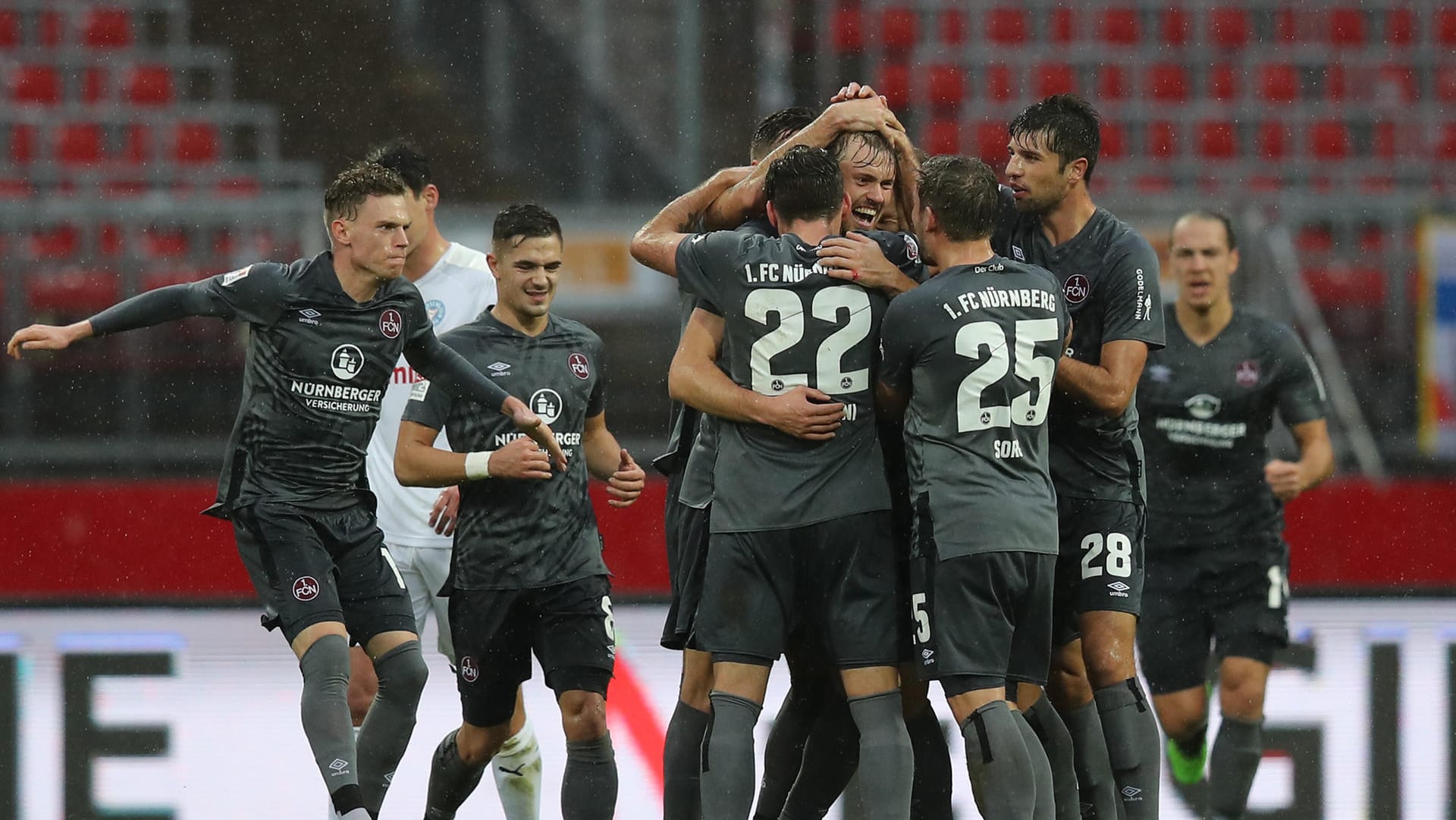 Traf zum 1:0 für den "Klub": Der Nürnberger Asger Sörensen.