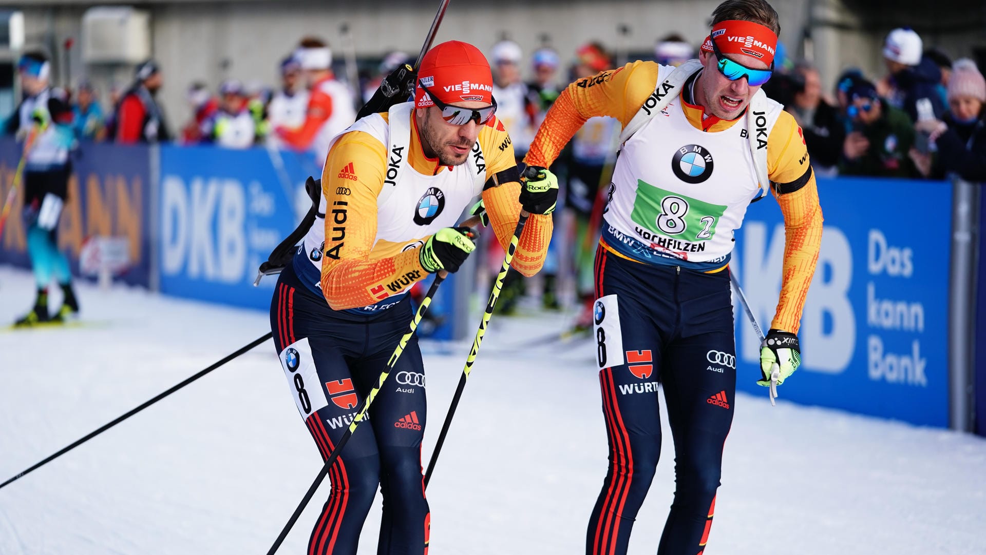 Beim Staffelwechsel: Arnd Peiffer (l.) und Johannes Kühn (r.).