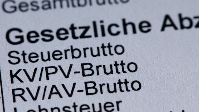 Beiträge zur Krankenversicherung auf einer Gehaltsabrechnung. Beiträge zur Krankenversicherung auf einer Gehaltsabrechnung.