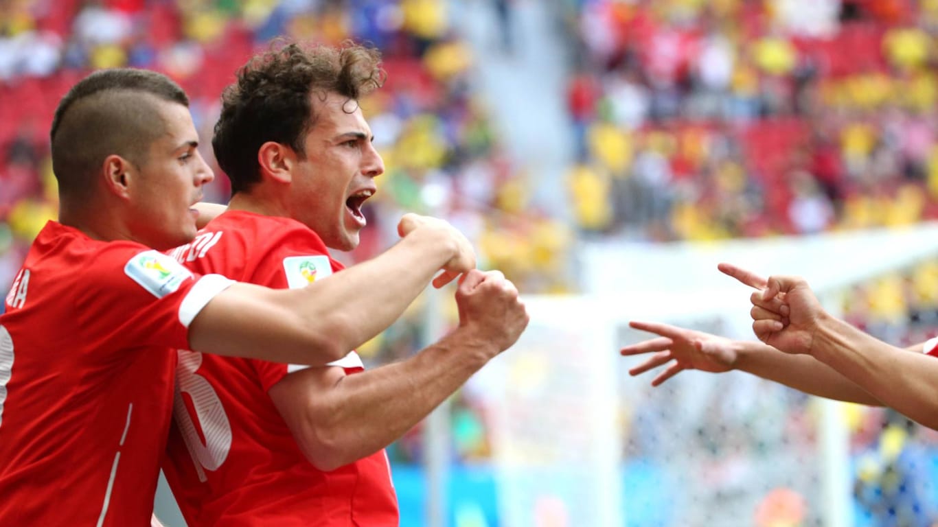 Erlebte bei der WM in Brasilien eines seiner Karriere-Highlights: Der Schweizer Nationalspieler Mehmedi 2014 nach seinem Tor gegen Ecuador.