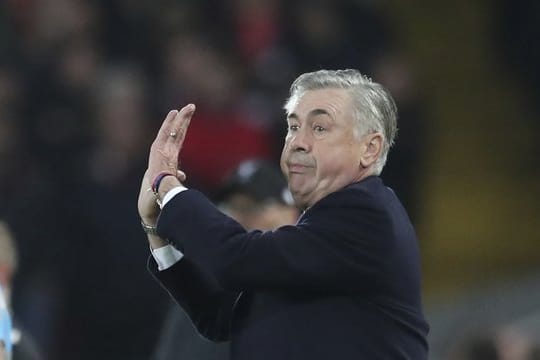 Bald wieder in England an der Seitenlinie?: Ex-Bayern-Coach Carlo Ancelotti.