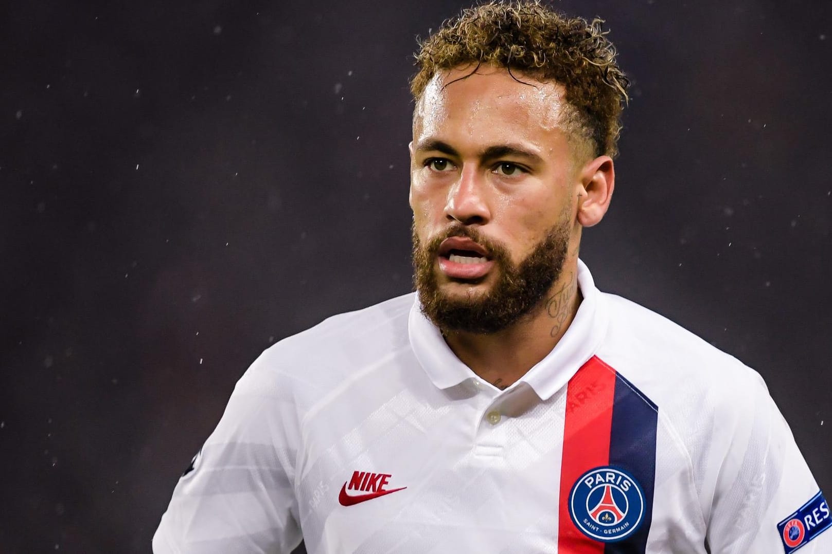 Neymar: Der brasilianische Superstar hat sich erstmals ausführlich über Transfergerüchte geäußert.