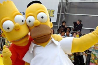 Homer und Bart Simpson werden 30 Jahre alt.