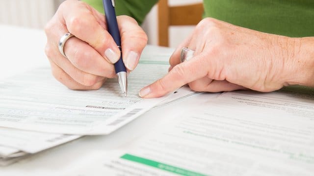 Ex-Partner, die gut miteinander können, haben beim Thema Unterhalt einen Vorteil: Sie können gemeinsam durchrechnen, ob es sich lohnt, wenn einer Unterhaltszahlungen steuerlich absetzt. Ex-Partner, die gut miteinander können, haben beim Thema Unterhalt einen Vorteil: Sie können gemeinsam durchrechnen, ob es sich lohnt, wenn einer Unterhaltszahlungen steuerlich absetzt.