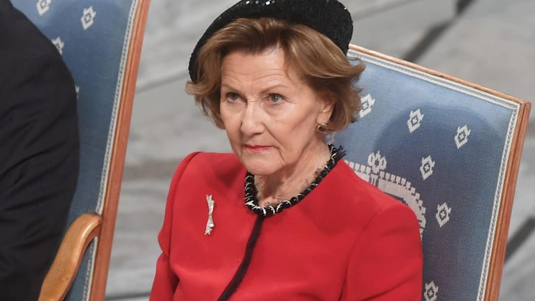 Sonja von Norwegen: Der Königin steht auf die Farbe Rot.
