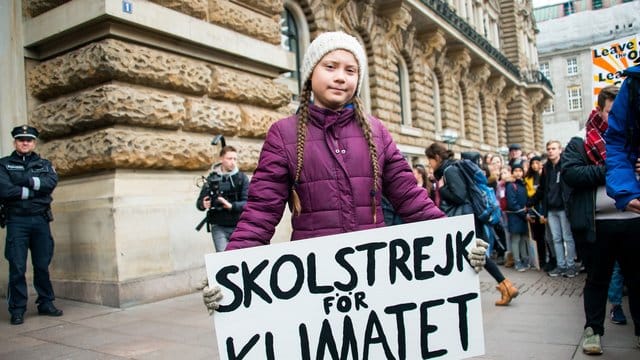 Greta Thunberg wurde in diesem Jahr bereits mit dem Alternativen Nobelpreis ausgezeichnet und vom Magazin Time zur "Person of the Year" gewählt.