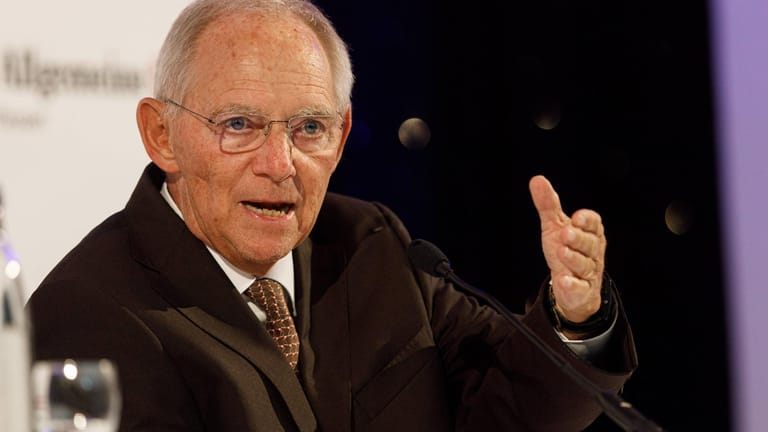 Bundestagspräsident Wolfgang Schäuble will das Parlament verkleinern.