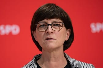 Saskia Esken am Montag während einer Pressekonferenz in der SPD-Zentrale in Berlin.