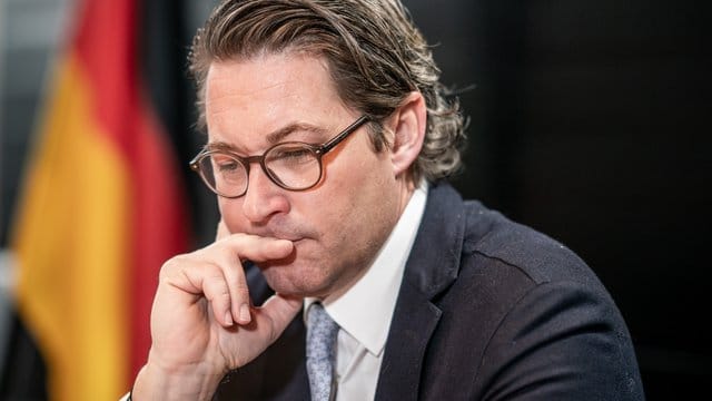 Verkehrsminister Andreas Scheuer während eines Interviews mit der Deutschen Presse-Agentur. Verkehrsminister Andreas Scheuer während eines Interviews mit der Deutschen Presse-Agentur.