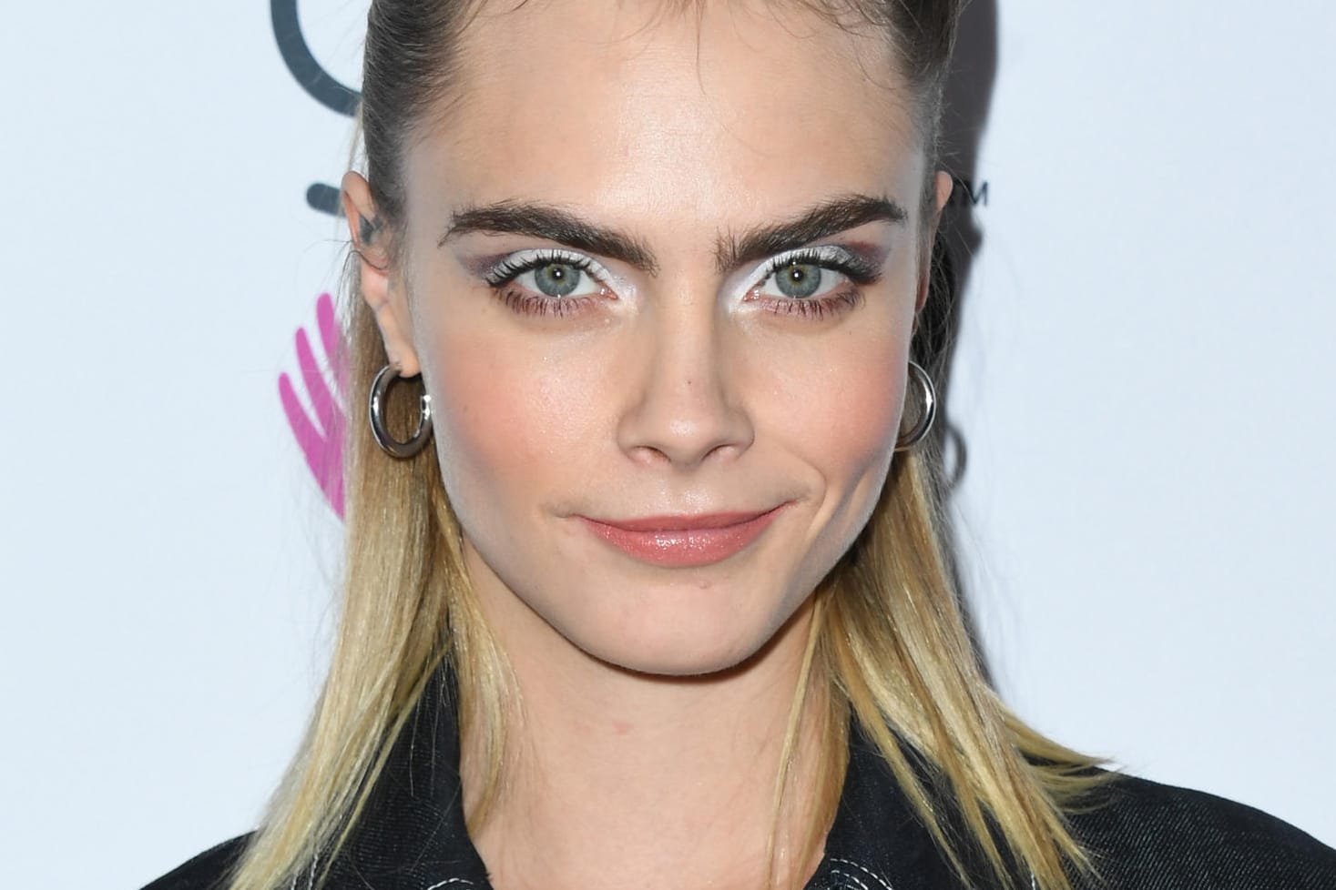 Cara Delevingne: Das Model widmet ihrer Freundin süße Liebesgrüße zum Geburtstag.