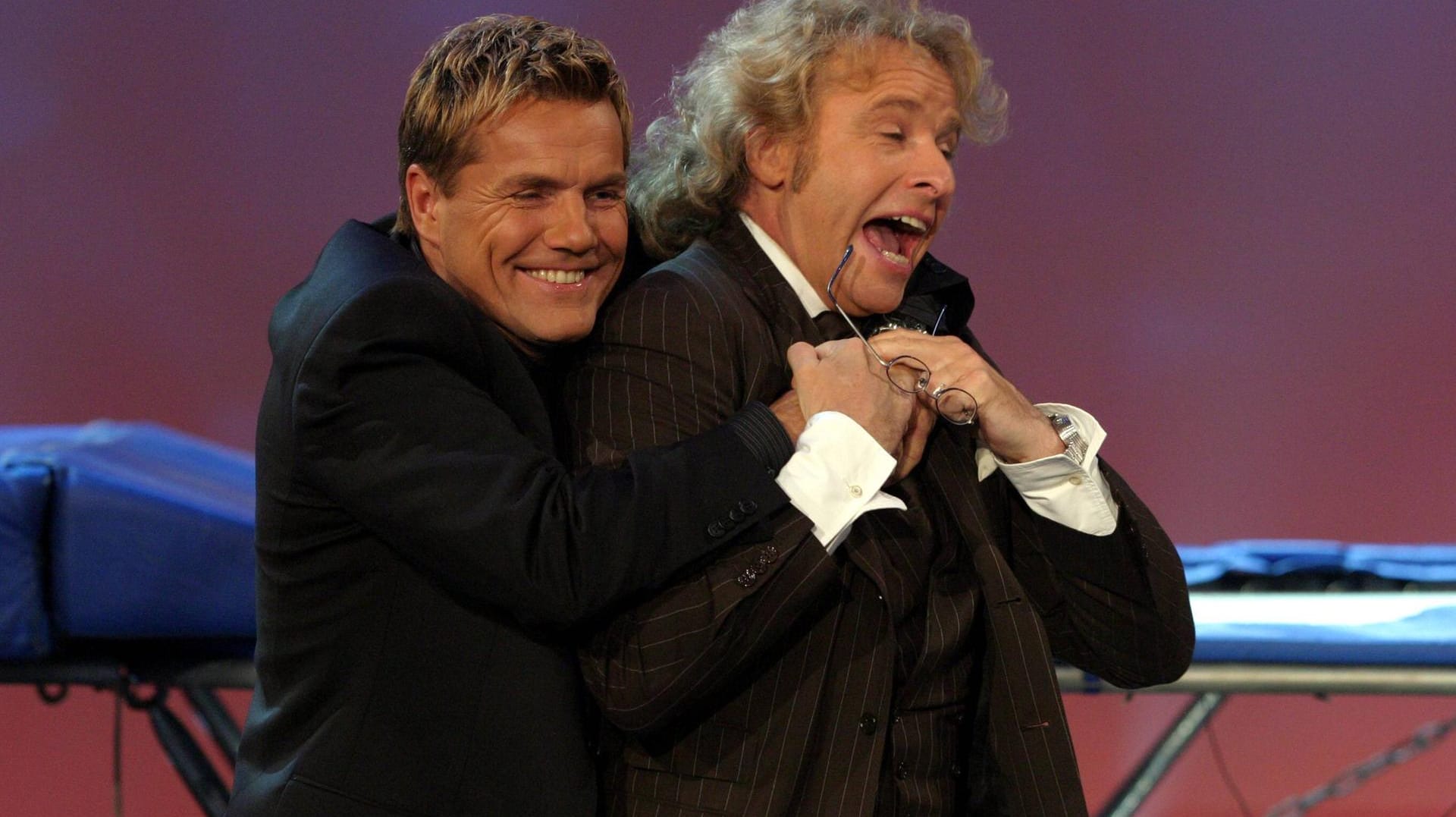 Dieter Bohlen und Thomas Gottschalk: Die spaßige Aufnahme stammt aus dem Jahr 2003. Zu dieser Zeit war Bohlen in der Show von Gottschalk zu Gast.