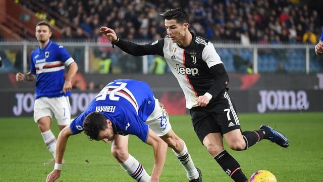 Brachte Juventus Turin bei Sampdoria Genua auf die Siegerstraße: Cristiano Ronaldo (r).