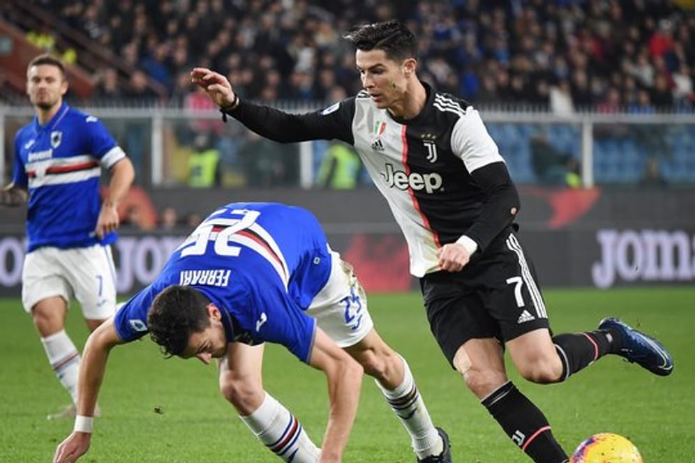 Brachte Juventus Turin bei Sampdoria Genua auf die Siegerstraße: Cristiano Ronaldo (r).