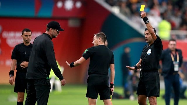 Steht mit dem FC Liverpool im Finale der Club-WM: Trainer Jürgen Klopp (r). Steht mit dem FC Liverpool im Finale der Club-WM: Trainer Jürgen Klopp (r).