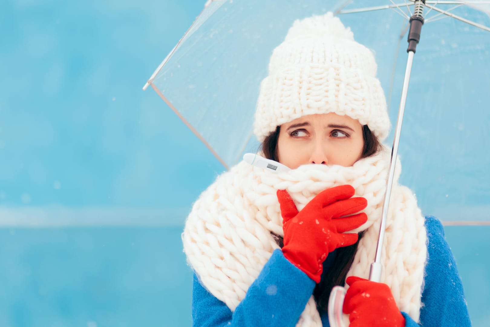 Warm eingepackte Frau: Friert der Körper, ist die Körperabwehr verlangsamt.