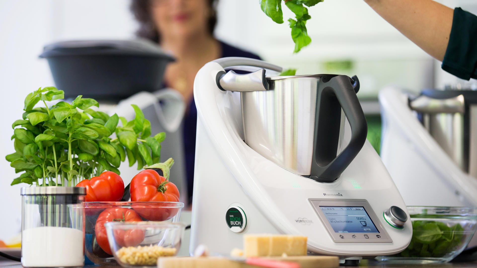 Ein Thermomix TM5: In Wuppertal klagt eine Frau gegen den Hersteller Vorwerk. Ein Thermomix TM5: In Wuppertal klagt eine Frau gegen den Hersteller Vorwerk.