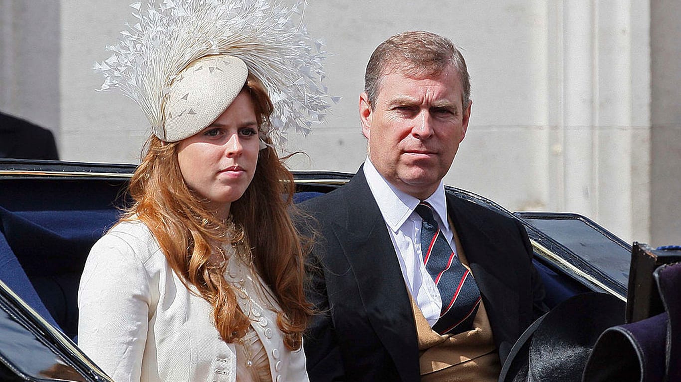 Prinz Andrew und seine Tochter im Jahr 2007: Prinzessin Beatrice stammt aus der Ehe mit Sarah Ferguson.