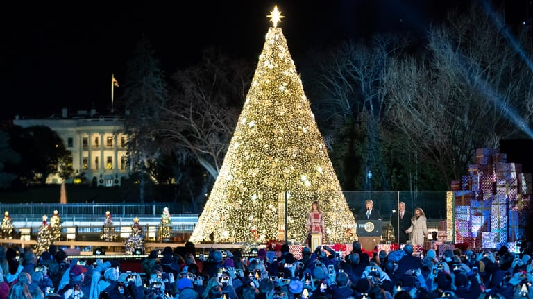 National Christmas Tree: In diesem Jahr haben US-Präsident Donald Trump und First Lady Melania die Beleuchtung des Baumes eingeschaltet.