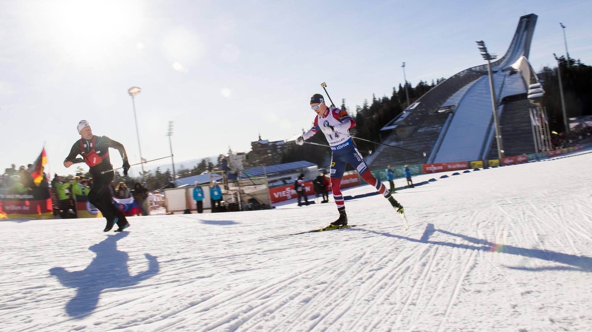 Finale in Oslo: Für viele Wintersportler wie Johannes Thingnes Bö (r.) ist der Holmenkollen das letzte Highlight der Saison.