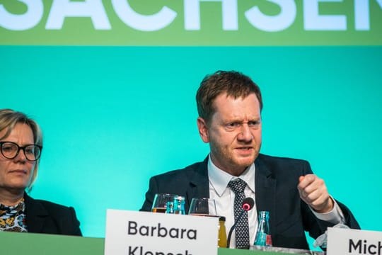 Koalition von Ministerpräsident Kretschmer (CDU) steht.