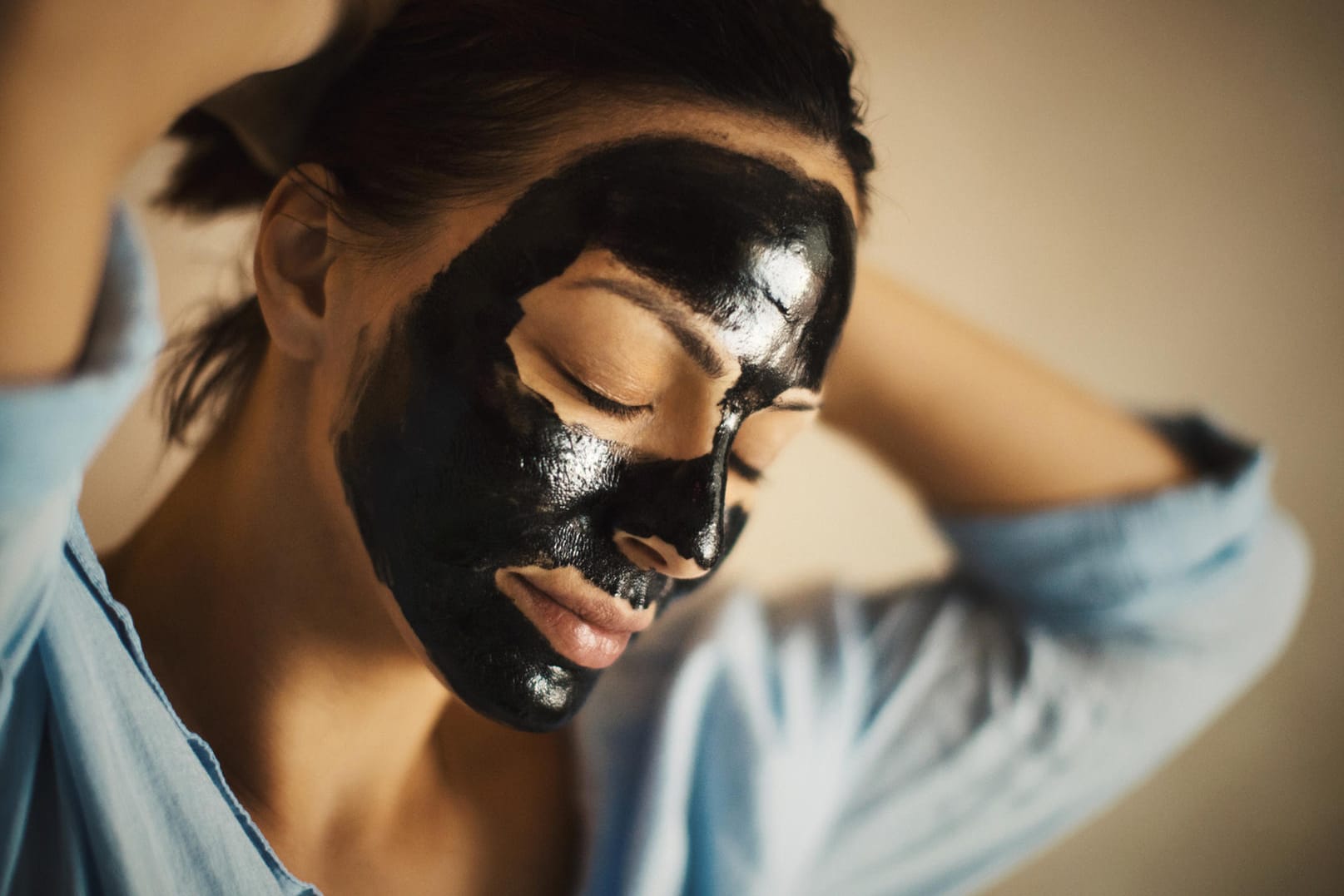 Gesichtsmaske: "Öko-Test" hat überprüft, ob in Gesichtsmasken bedenkliche Inhaltsstoffe stecken.