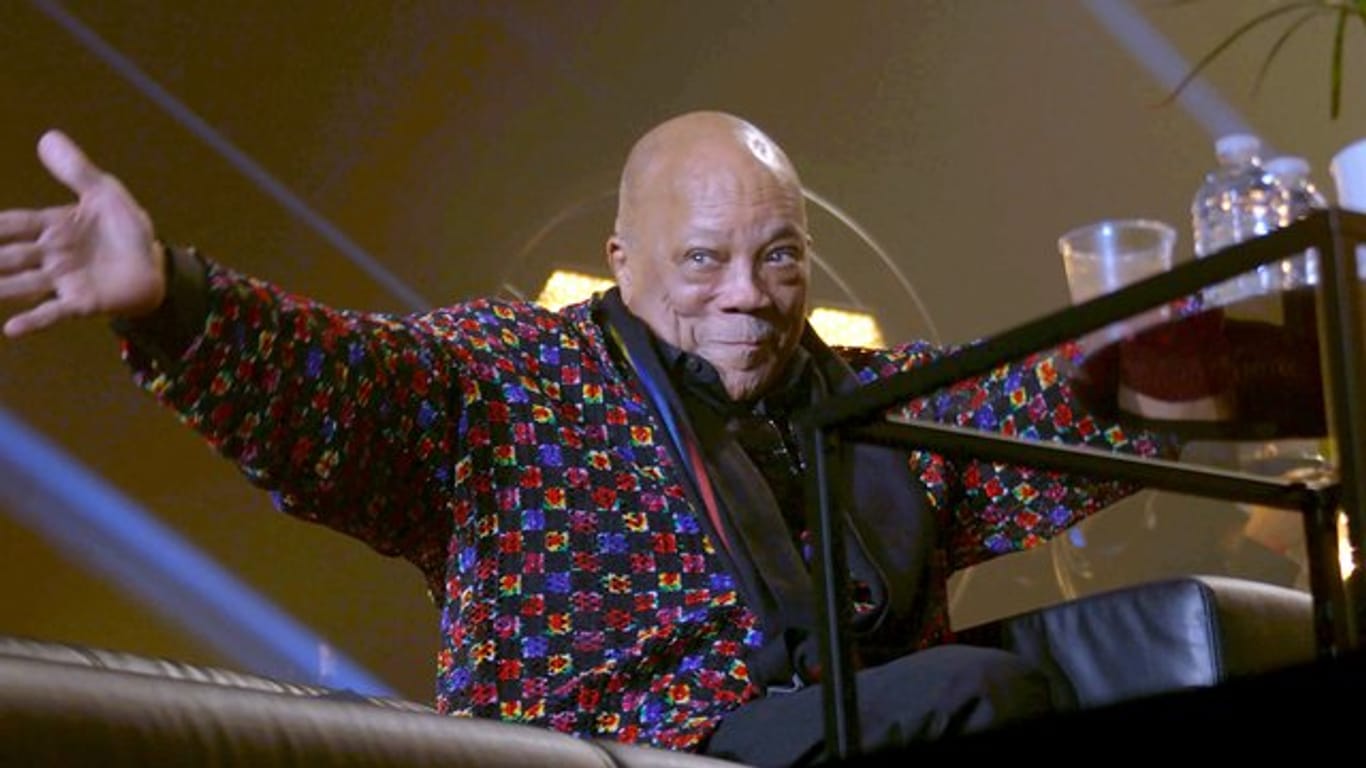 Quincy Jones in einer Szene des Konzert-Mitschnitts, der bei einem Symphoniekonzert im Juni 2019 in Paris aufgenommen wurde.
