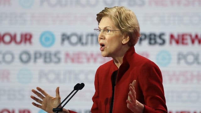 Die demokratische Bewerberin Elizabeth Warren während der jüngsten TV-Debatte der US-Demokraten. Die demokratische Bewerberin Elizabeth Warren während der jüngsten TV-Debatte der US-Demokraten.