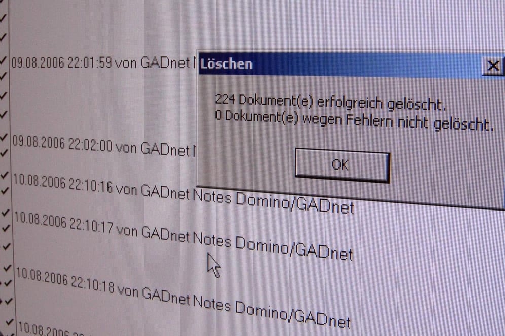 Ein Windows-Dialogfenster teilt mit, dass Dateien erfolgreich gelöscht wurden: Bei einer nun auf Ebay verkauften SSD waren die Daten leider noch lesbar.