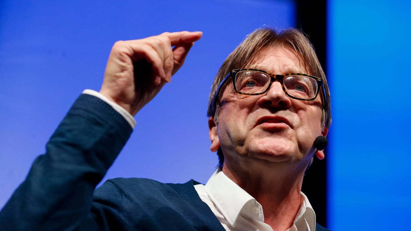 Guy Verhofstadt: Der Europaabgeordnete verglich auf Twitter die Politik der polnischen Regierungspartei PiS mit der Stalins oder Putins (Archivbild).