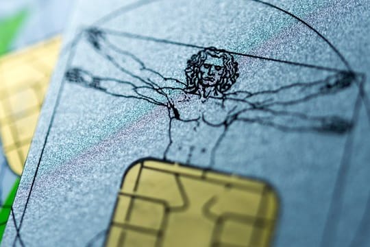 Wenn Mitarbeiter der Krankenkasse am Telefon nach heiklen Details fragen, müssen Patienten nicht sofort darauf antworten.