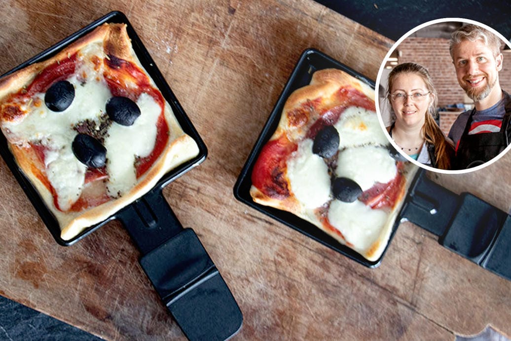 Mini-Pizzen: Dieses Rezept sorgt für Abwechslung in den Raclette-Pfännchen.