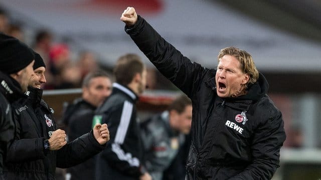 Kölns Trainer Markus Gisdol jubelte nach dem Sieg gegen Bayer Leverkusen.