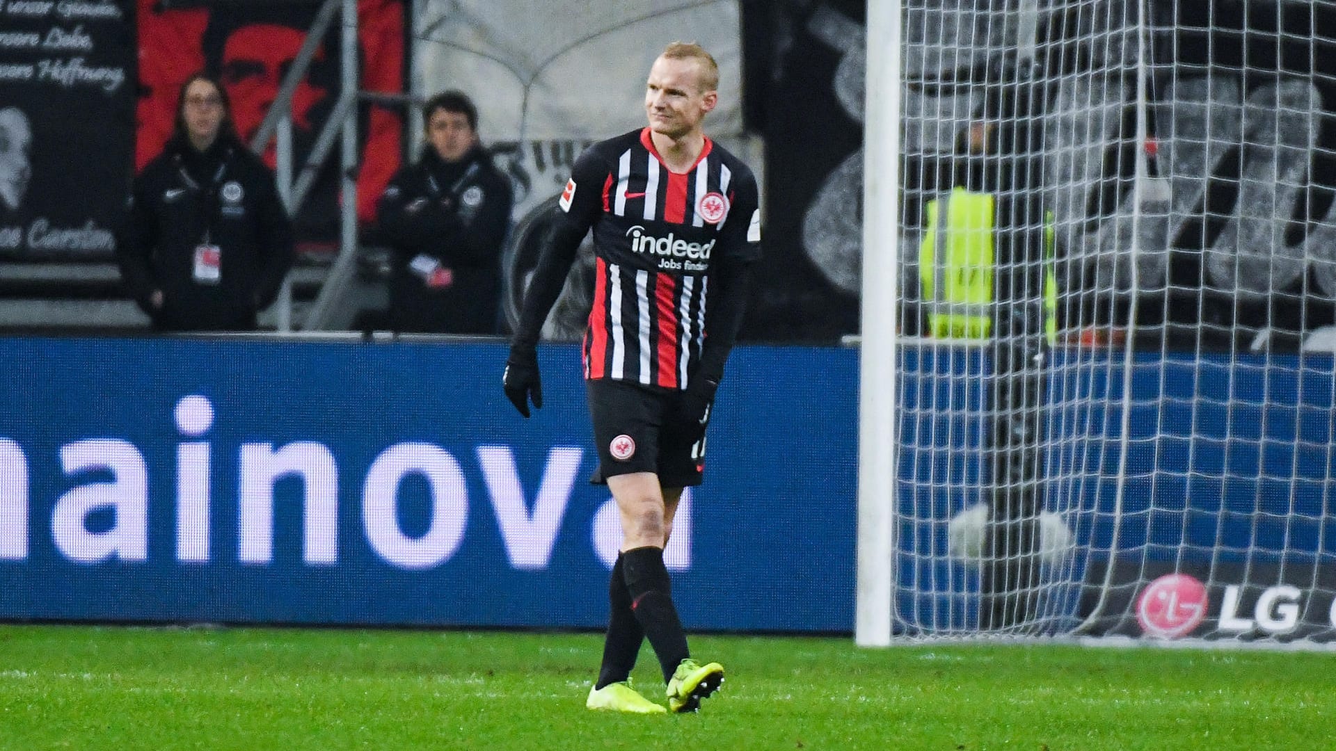 Eintrachts Sebastian Rode beim Spiel gegen den 1. FC Köln: Noch ist unklar, ob der Mittelfeldspieler in Paderborn dabei sein kann.