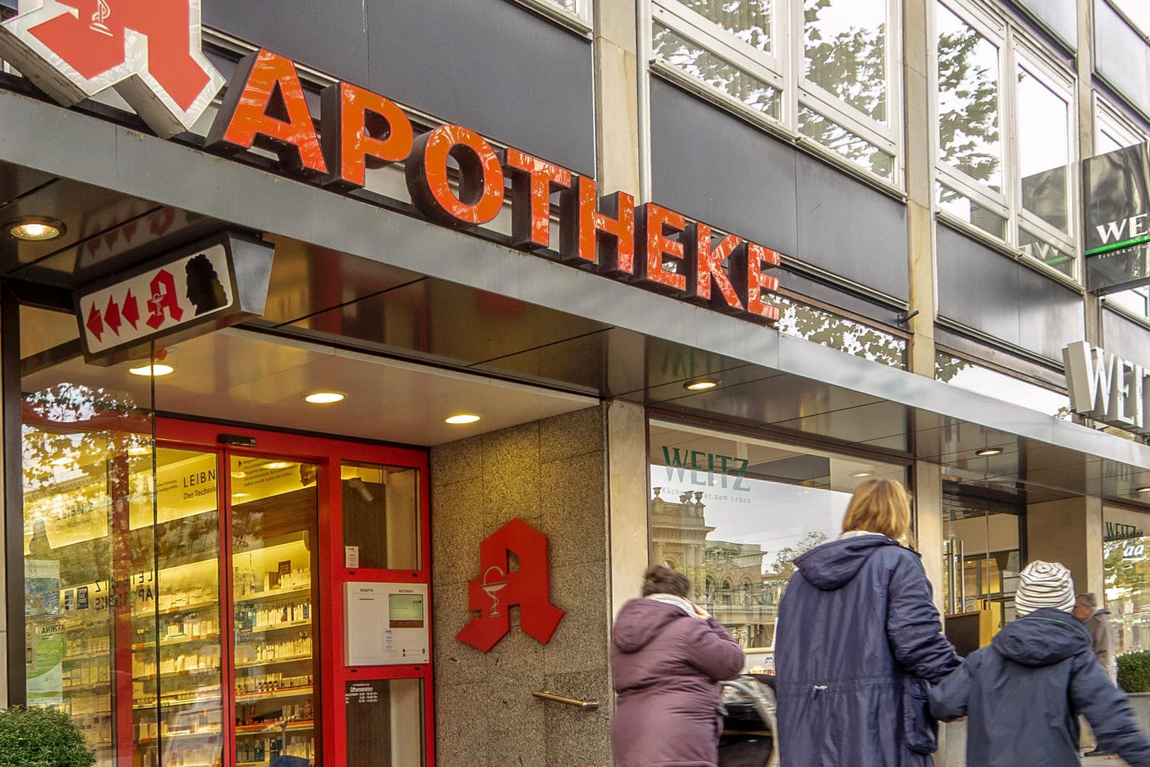 Änderung beschlossen: Wer regelmäßig die gleichen Medikamente nimmt, braucht dafür künftig nicht jedes Mal ein Rezept vom Arzt.