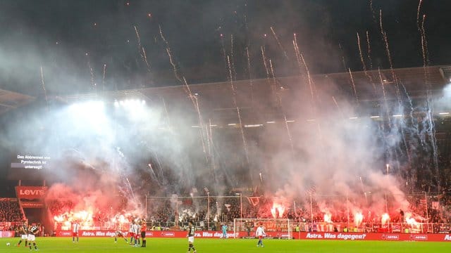 Beim Derby zwischen dem FC St. Beim Derby zwischen dem FC St.
