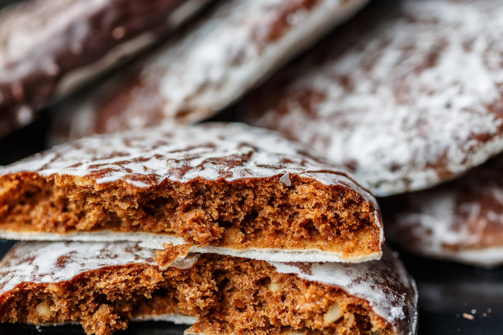 Lebkuchen: Bei 20 Prozent der untersuchten Lebkuchen-Proben sei der von der EU festgelegte Richtwert von 800 Mikrogramm Acrylamid je Kilogramm überschritten worden.