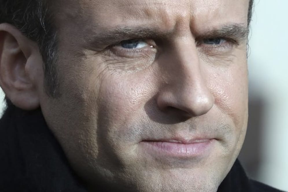 Emmanuel Macron wird 42.