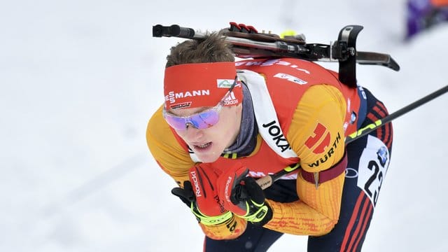 Biathlet Benedikt Doll wird am Samstag verfolgt werden.
