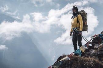 Extrembergsteiger Jost Kobusch in Nepal: Der 27-Jährige will im Winter auf den Mount Everest steigen – allein und ohne Sauerstoffflasche.