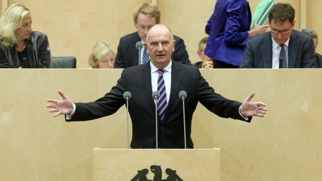 Brandenburgs Ministerpräsident und Bundesratspräsident Dietmar Woidke (SPD). Brandenburgs Ministerpräsident und Bundesratspräsident Dietmar Woidke (SPD).