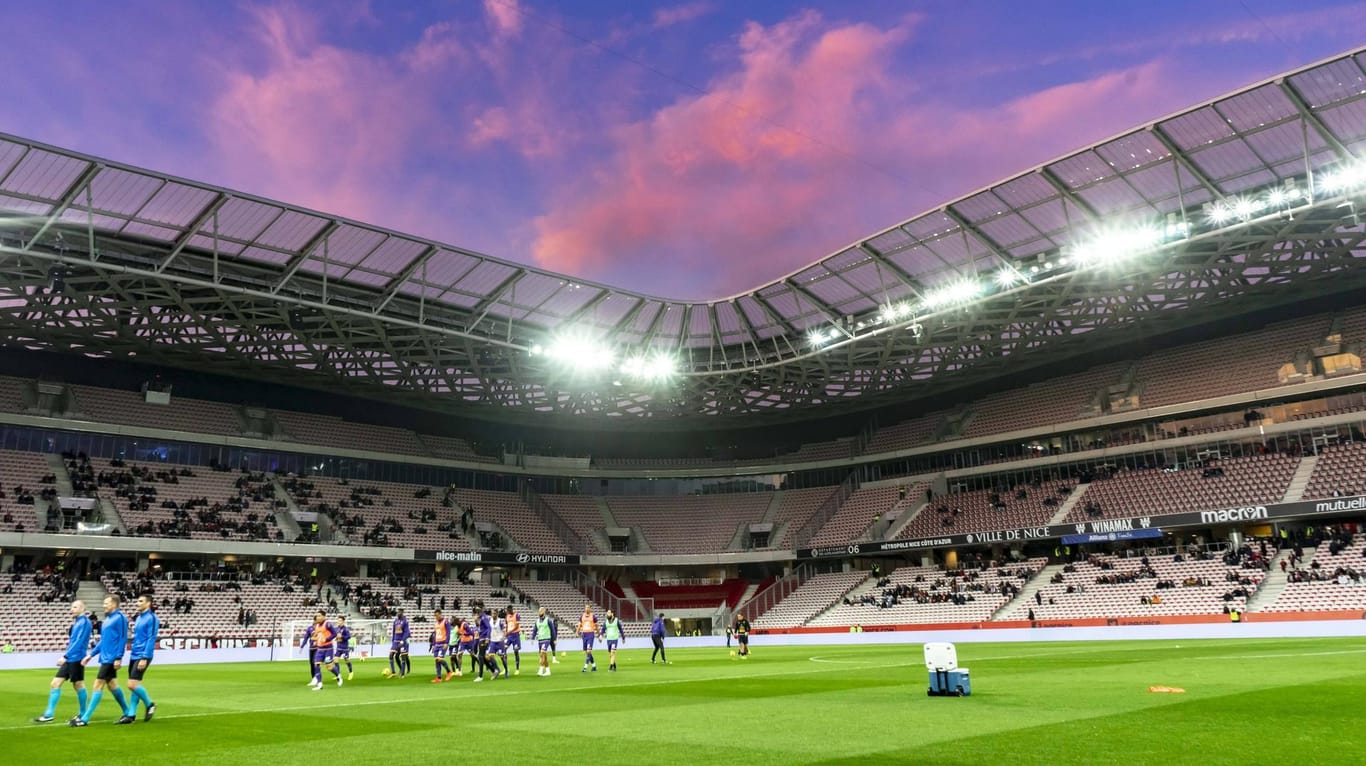 Allianz Riviera: Im Stadion des OGC Nizza wurde die Torlinientechnik betriebsunfähig gemacht.
