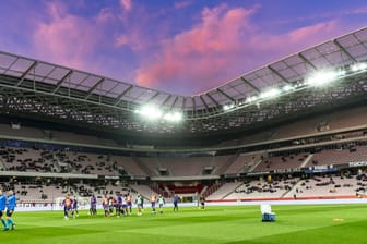 Allianz Riviera: Im Stadion des OGC Nizza wurde die Torlinientechnik betriebsunfähig gemacht.