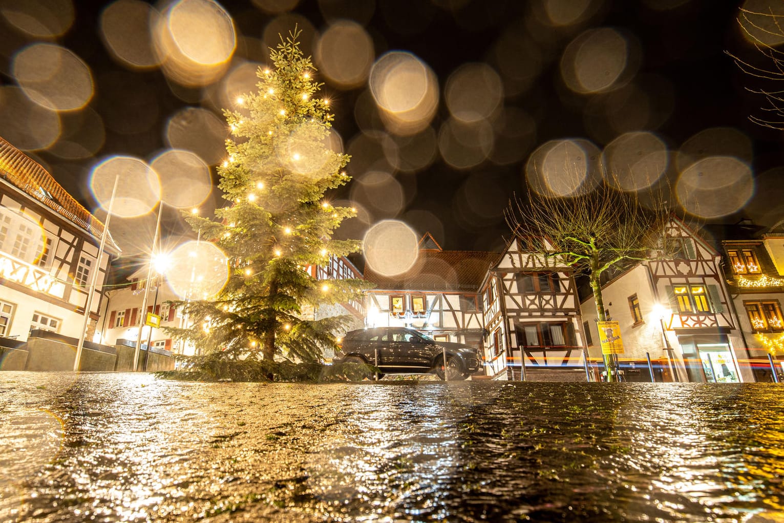 Nasse statt weiße Weihnachten: Fast ganz Deutschland muss mit Regen und dicken Wolken rechnen.