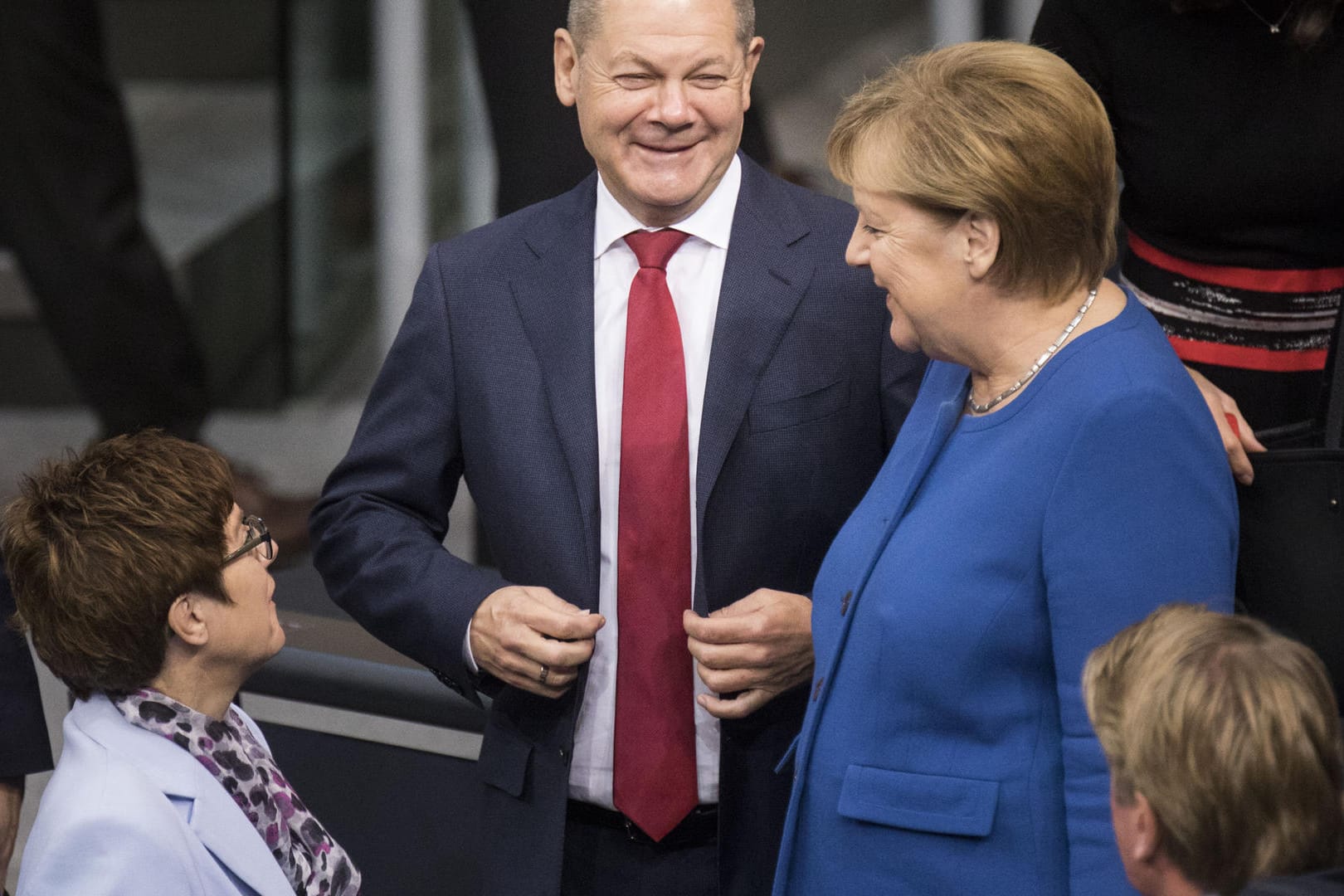 Vizekanzler Olaf Scholz (SPD) hat erneut ausgeschlossen, dass die Sozialdemokraten einen vorzeitigen Wechsel im Kanzleramt vor der nächsten Bundestagswahl unterstützen könnten.