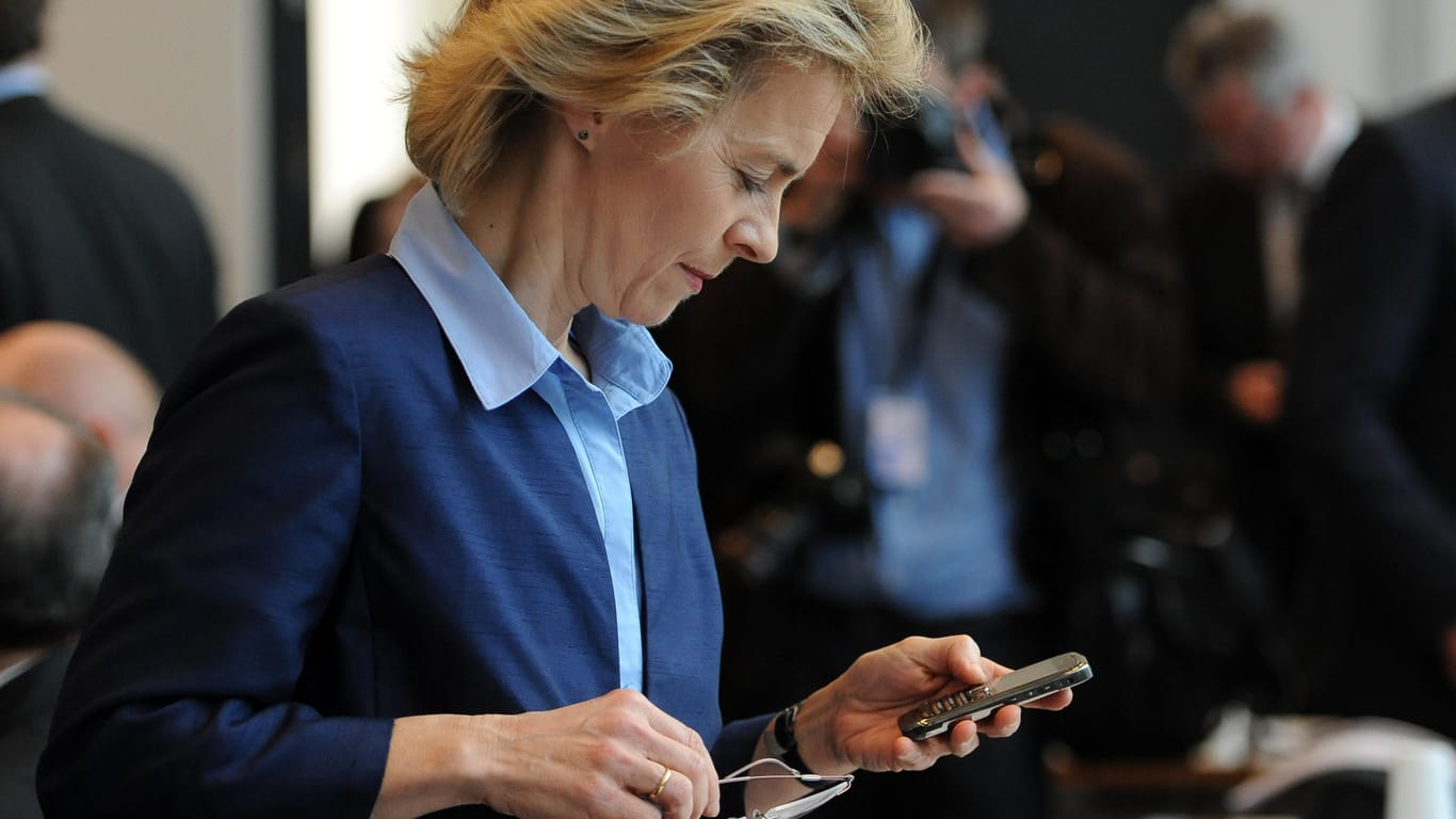Das Verteidigungsministerium steht wegen der Datenlöschung auf dem Handy Ursula von der Leyens in der Kritik.