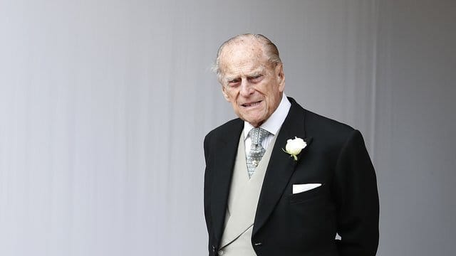 Sorge um Prinz Philip.