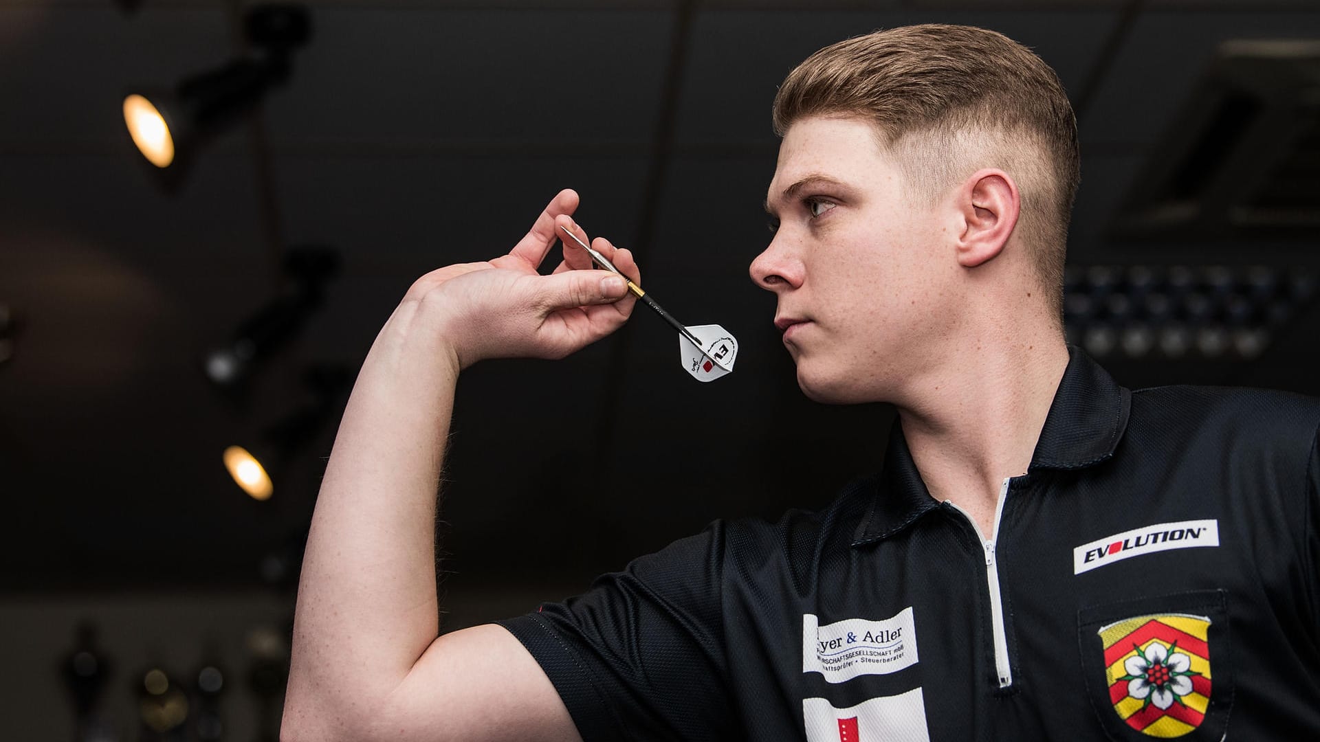 Für den gebürtigen Hanauer Nico Kurz ist die Darts-WM vorbei.