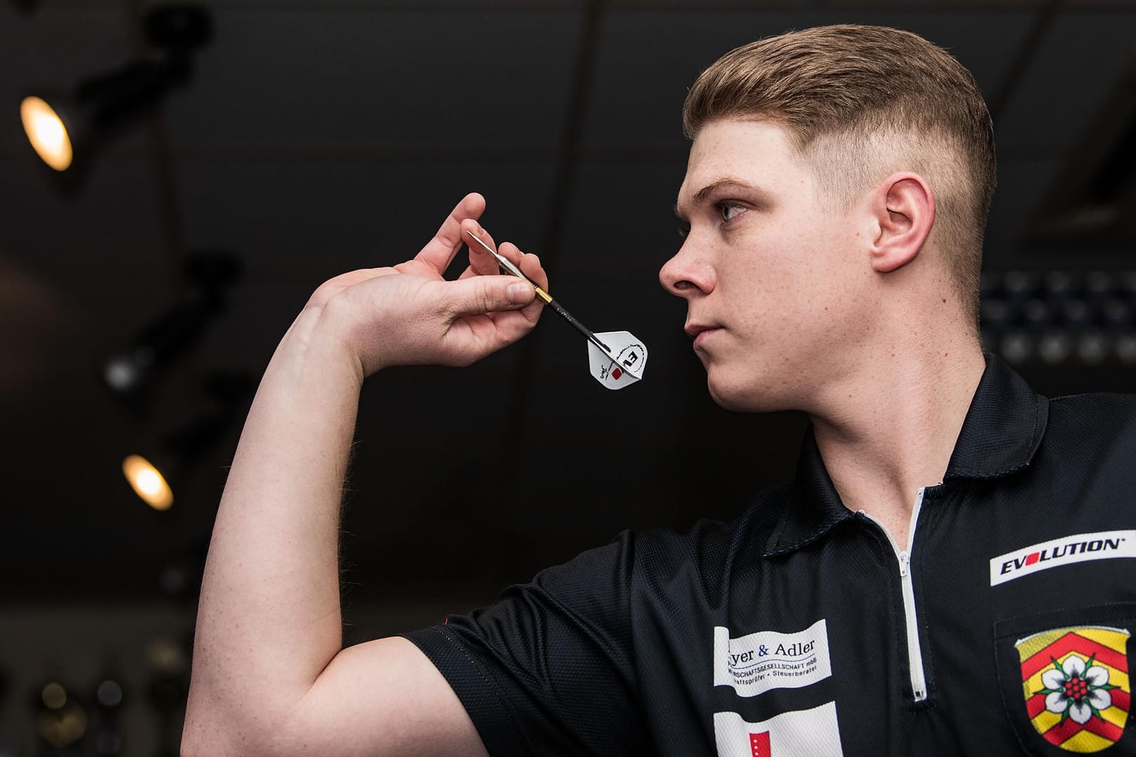 Für den gebürtigen Hanauer Nico Kurz ist die Darts-WM vorbei.