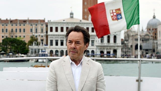 Commissario Brunetti (Uwe Kockisch) ermittelt ein letztes Mal in Venedig. Commissario Brunetti (Uwe Kockisch) ermittelt ein letztes Mal in Venedig.